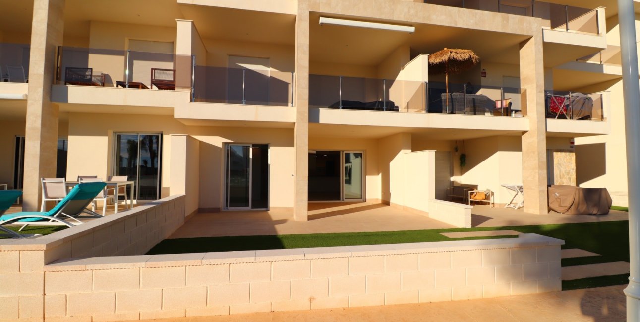 Reventa - Apartamento / piso -
Guardamar del Segura - El Raso