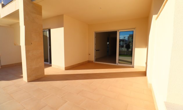 Reventa - Apartamento / piso -
Guardamar del Segura - El Raso