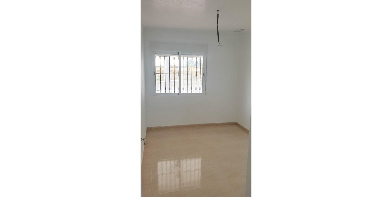 Resale - Country House -
Catral - Catral - Country