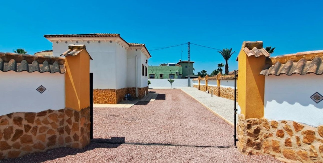 Resale - Country House -
Catral - Catral - Country