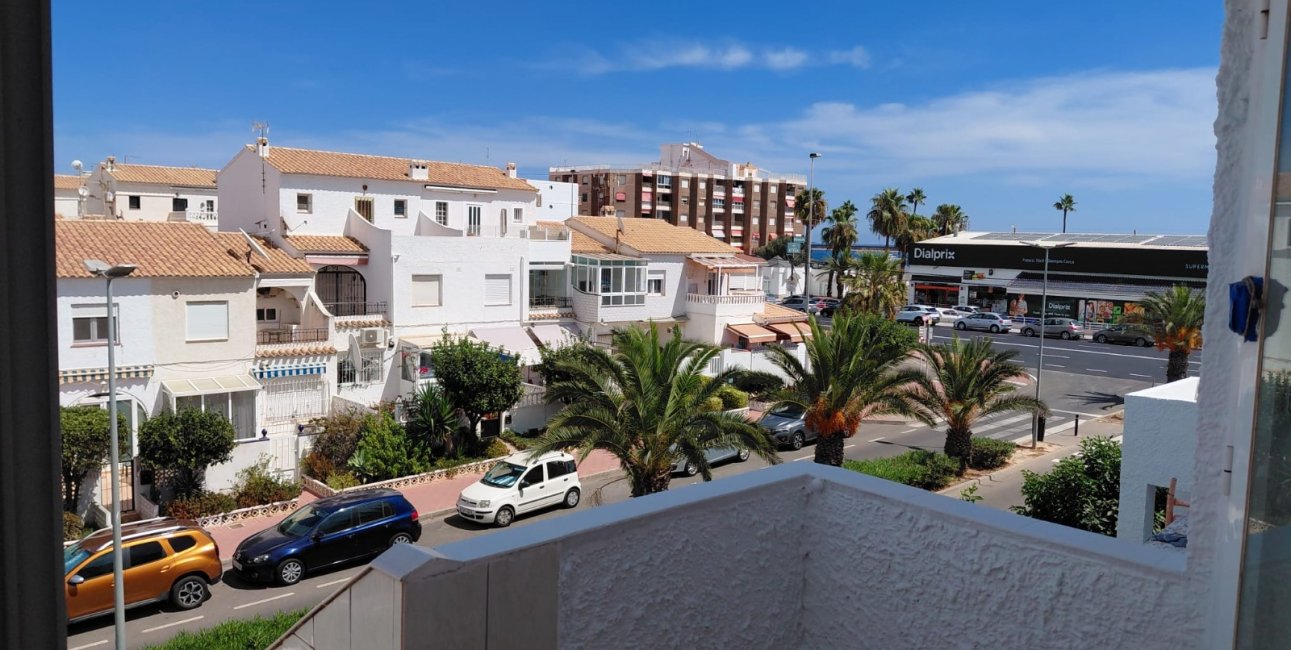 Resale - Apartment - Top Floor -
Torrevieja - Playa de los Naufragos