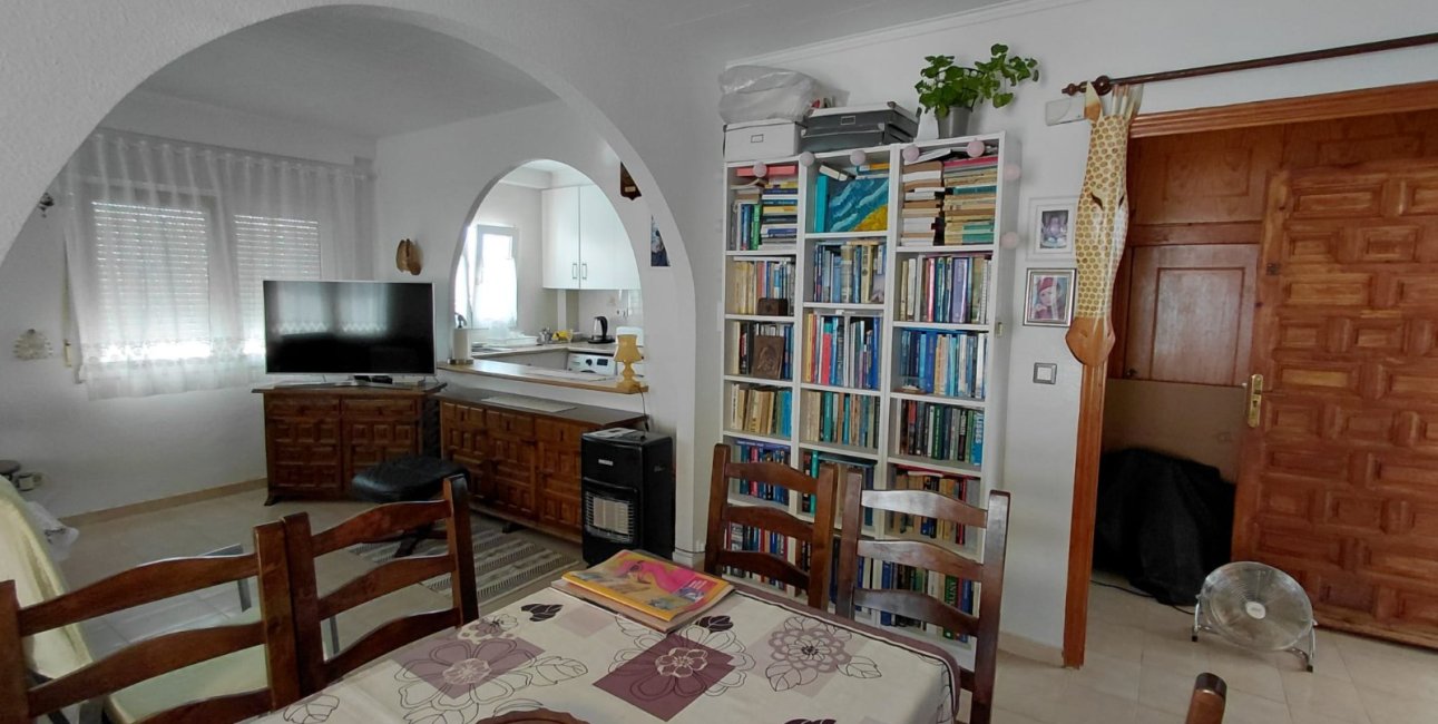 Resale - Apartment - Top Floor -
Torrevieja - Playa de los Naufragos