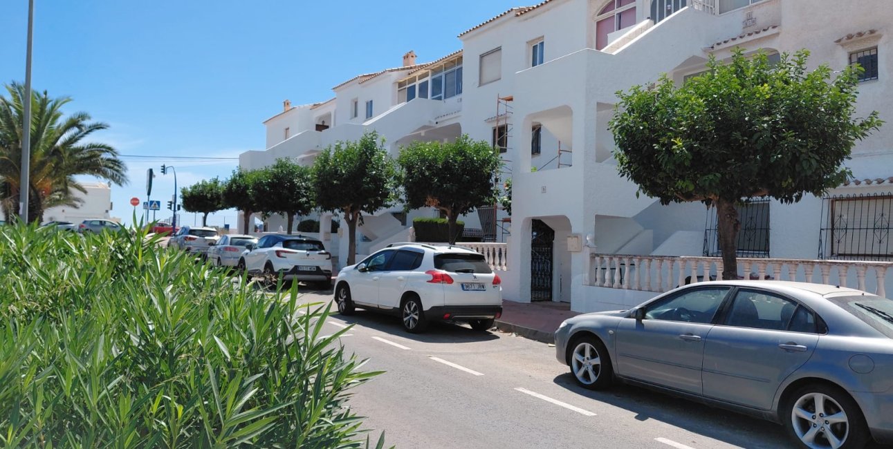 Resale - Apartment - Top Floor -
Torrevieja - Playa de los Naufragos