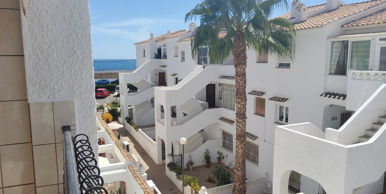 Resale - Apartment - Top Floor -
Torrevieja - Playa de los Naufragos