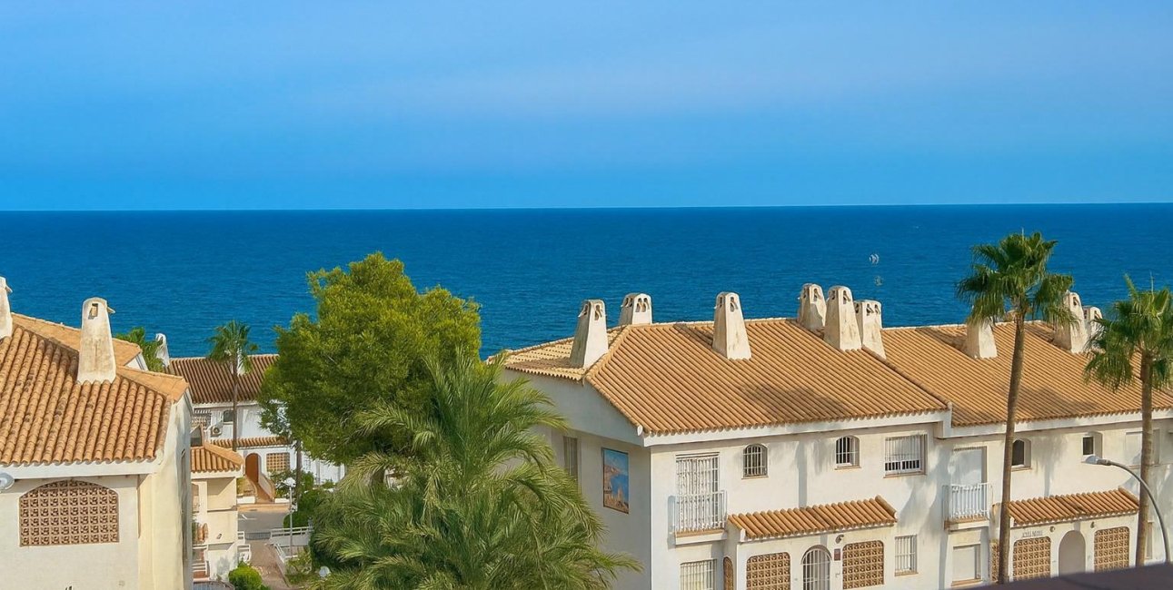 Resale - Townhouse -
Dehesa de campoamor - Campoamor