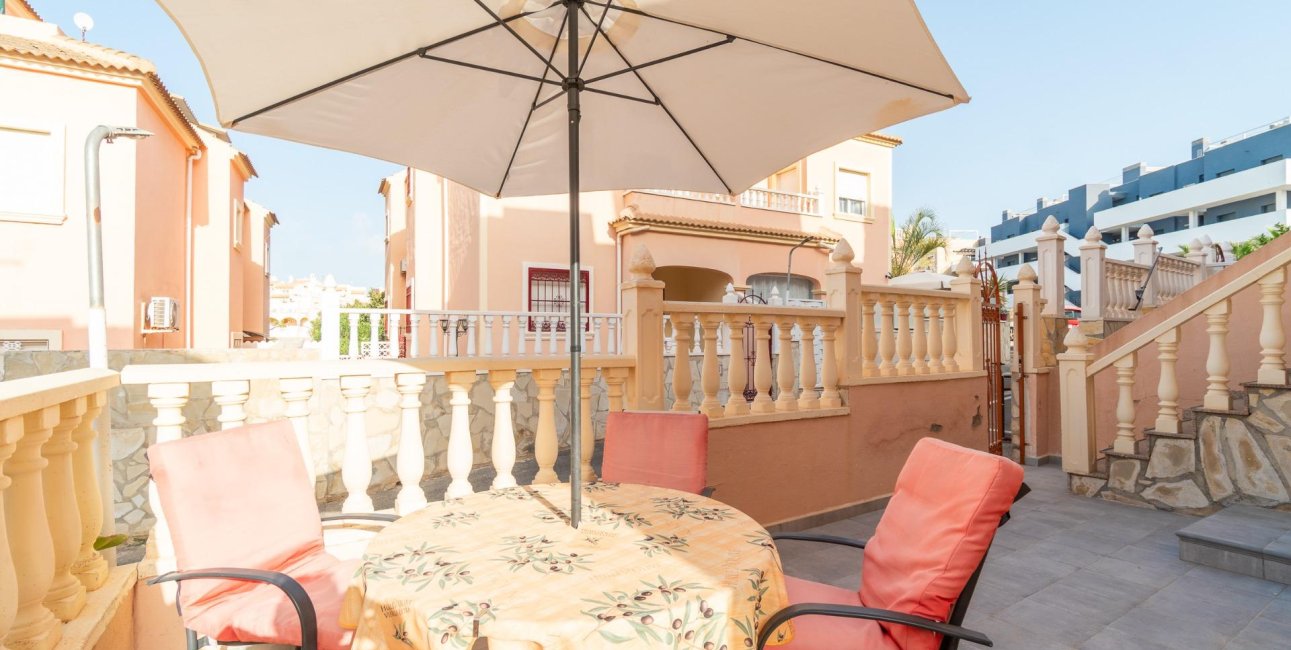 Reventa - Adosado -
Orihuela Costa - Playa Flamenca