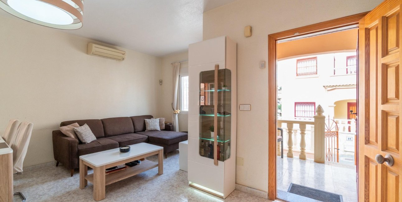 Reventa - Adosado -
Orihuela Costa - Playa Flamenca