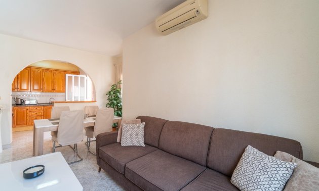 Reventa - Adosado -
Orihuela Costa - Playa Flamenca