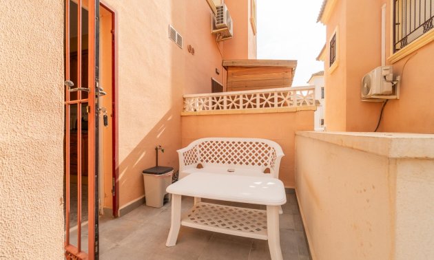 Reventa - Adosado -
Orihuela Costa - Playa Flamenca