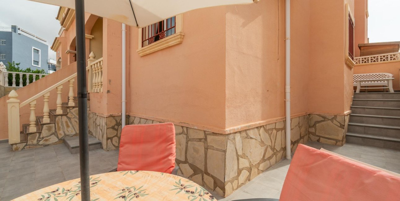 Reventa - Adosado -
Orihuela Costa - Playa Flamenca