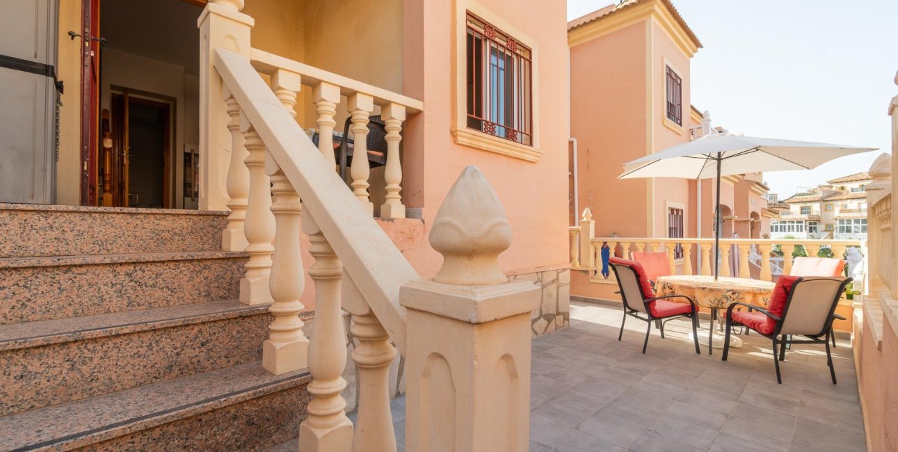 Reventa - Adosado -
Orihuela Costa - Playa Flamenca