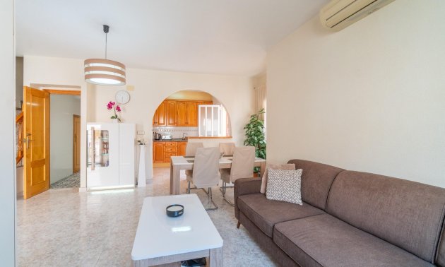 Reventa - Adosado -
Orihuela Costa - Playa Flamenca