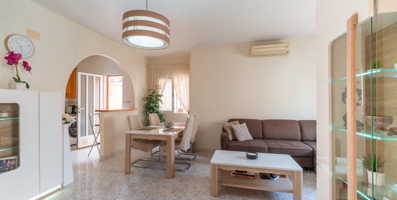 Reventa - Adosado -
Orihuela Costa - Playa Flamenca