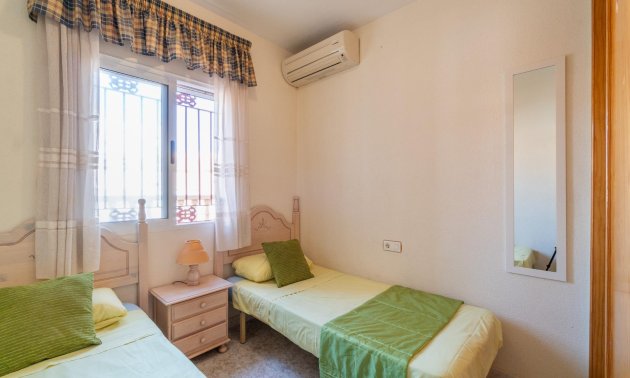 Reventa - Adosado -
Orihuela Costa - Playa Flamenca