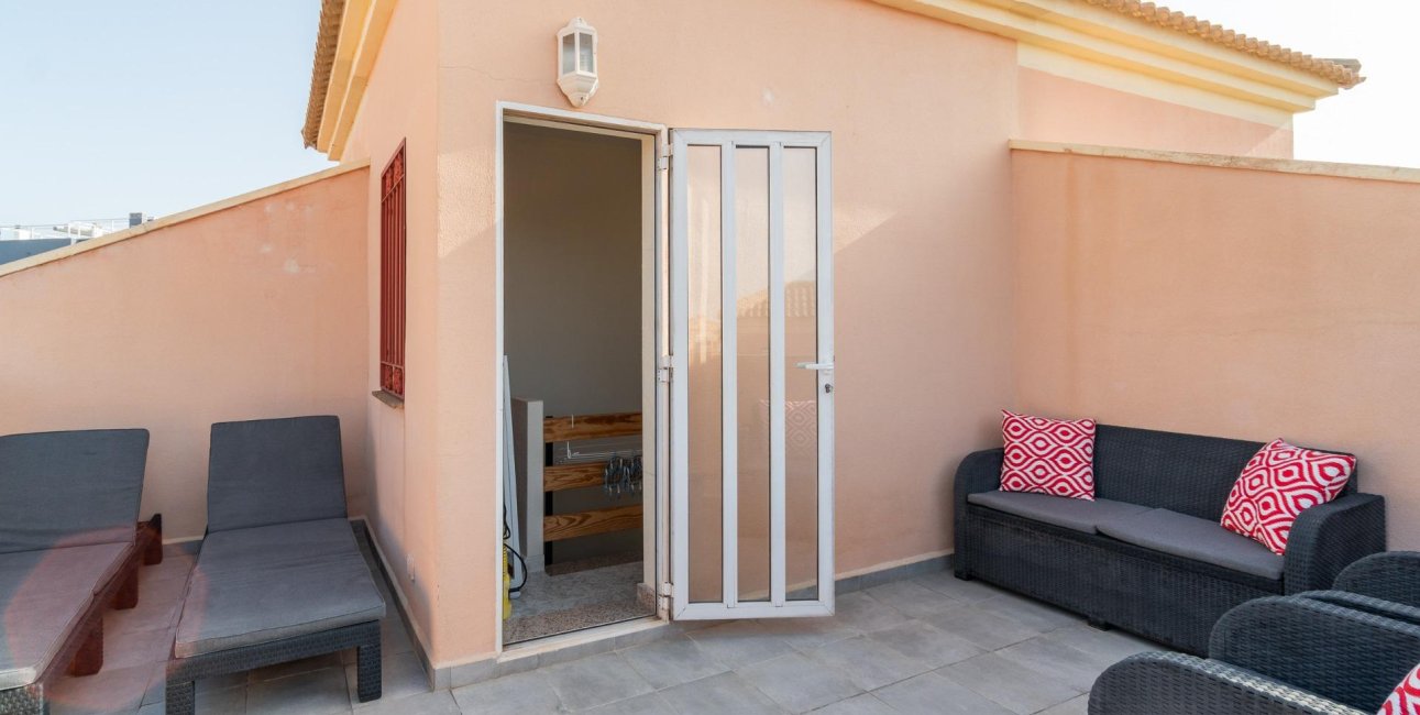 Reventa - Adosado -
Orihuela Costa - Playa Flamenca