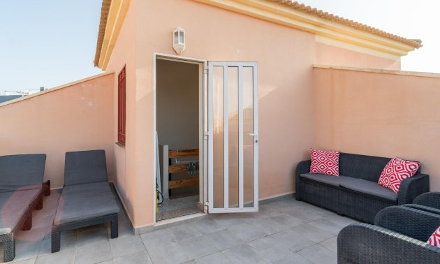 Reventa - Adosado -
Orihuela Costa - Playa Flamenca