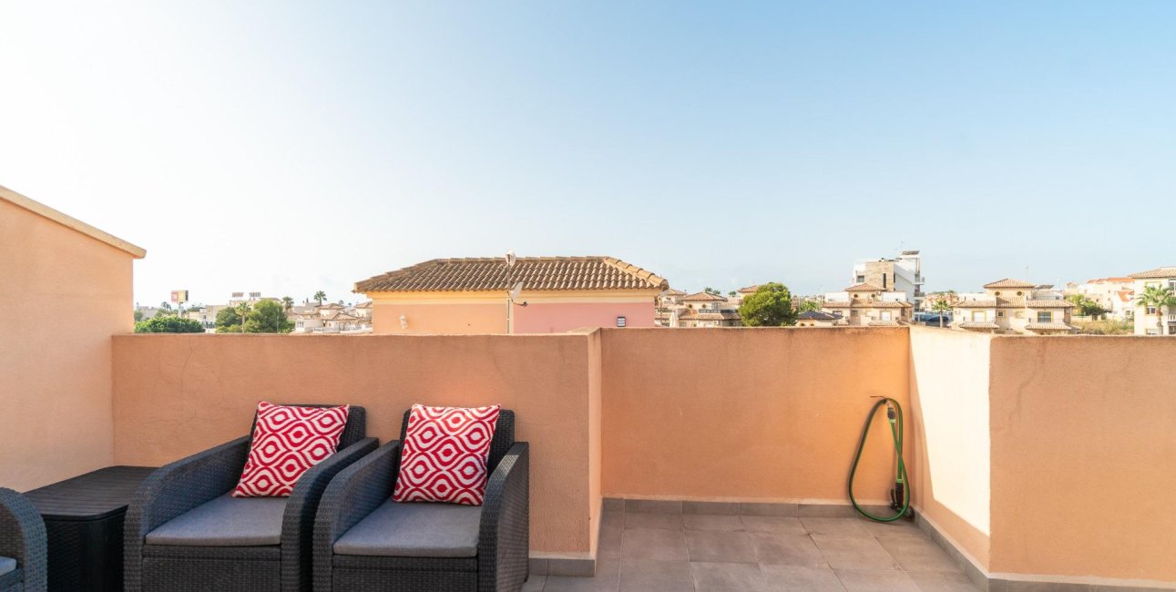 Reventa - Adosado -
Orihuela Costa - Playa Flamenca