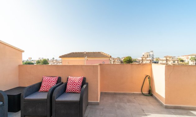 Reventa - Adosado -
Orihuela Costa - Playa Flamenca
