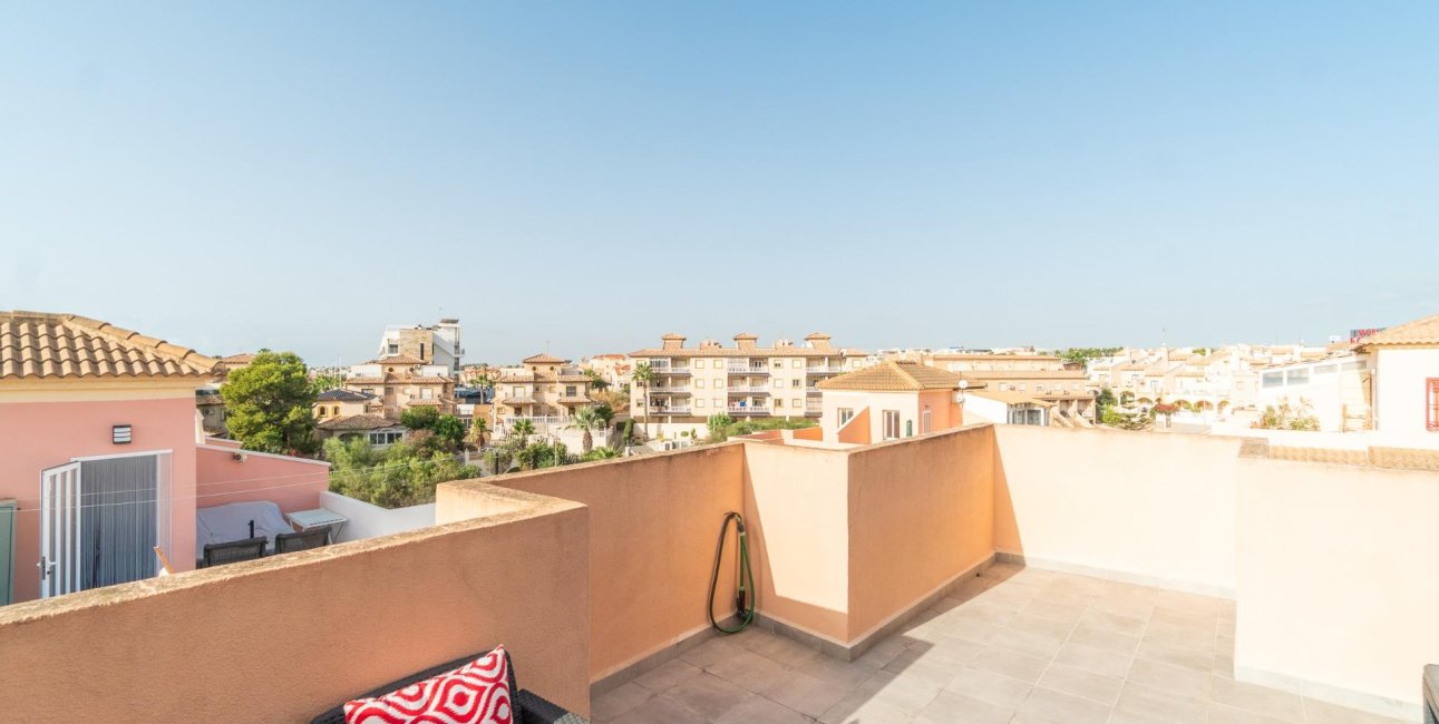 Reventa - Adosado -
Orihuela Costa - Playa Flamenca