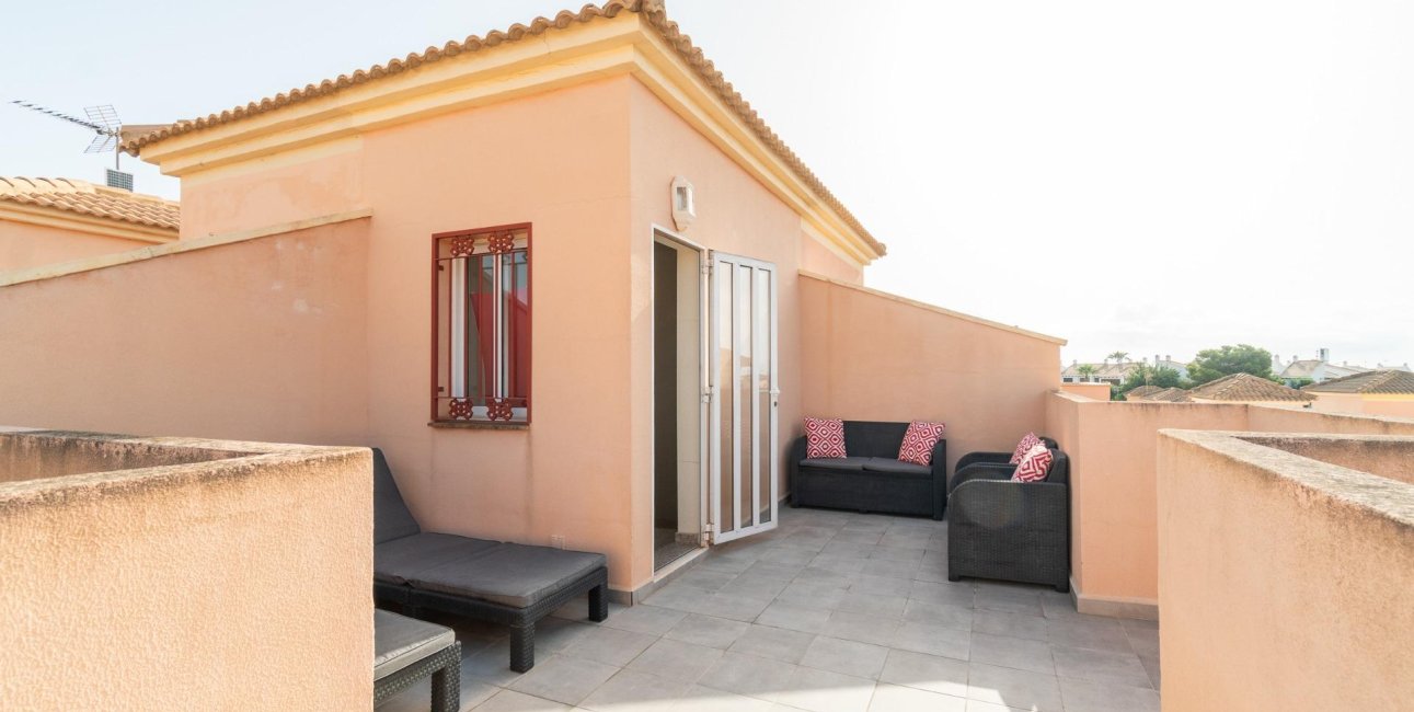 Reventa - Adosado -
Orihuela Costa - Playa Flamenca