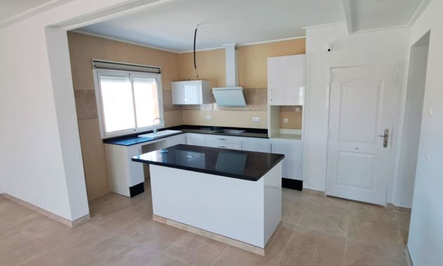 Resale - Country House -
Catral - Catral - Country