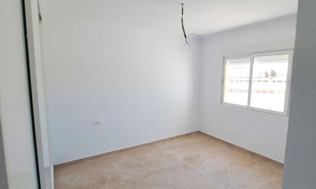 Resale - Country House -
Catral - Catral - Country