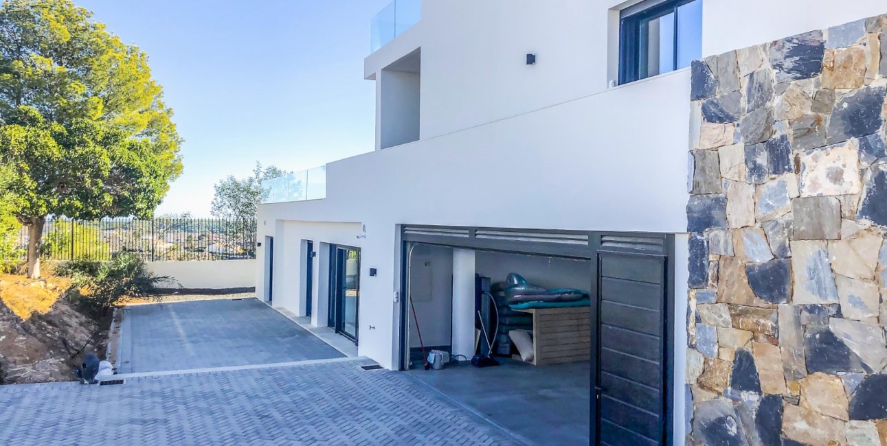 Resale - Villa -
Ciudad Quesada - Altos de Quesada