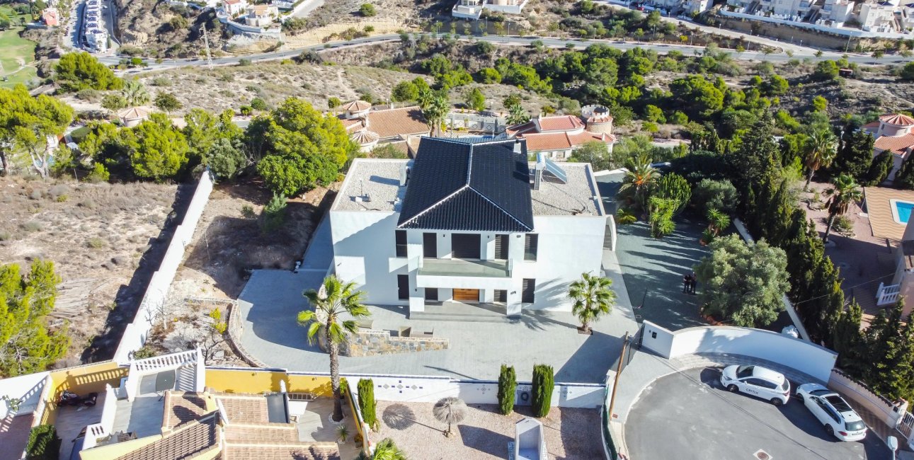 Resale - Villa -
Ciudad Quesada - Altos de Quesada