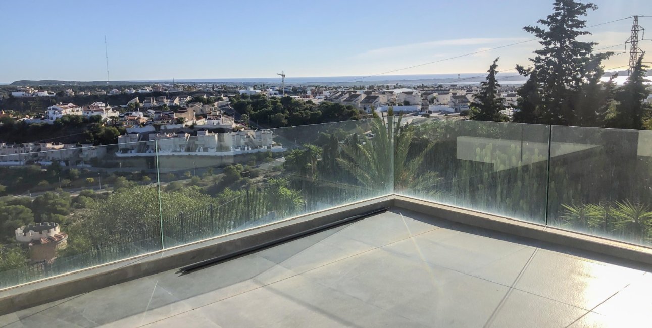Resale - Villa -
Ciudad Quesada - Altos de Quesada
