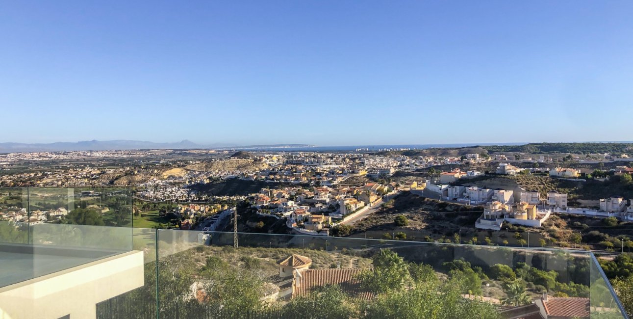Resale - Villa -
Ciudad Quesada - Altos de Quesada