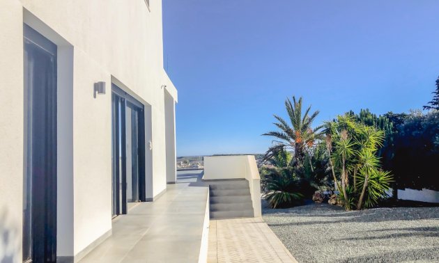 Resale - Villa -
Ciudad Quesada - Altos de Quesada
