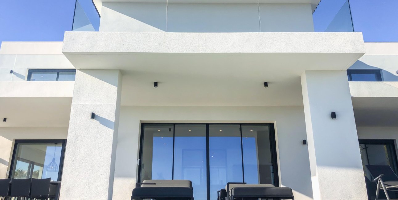 Resale - Villa -
Ciudad Quesada - Altos de Quesada