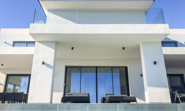Resale - Villa -
Ciudad Quesada - Altos de Quesada