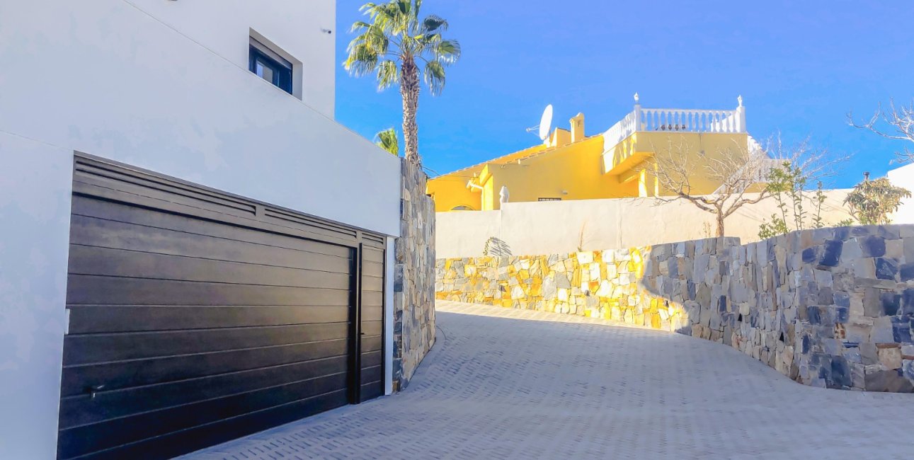 Resale - Villa -
Ciudad Quesada - Altos de Quesada