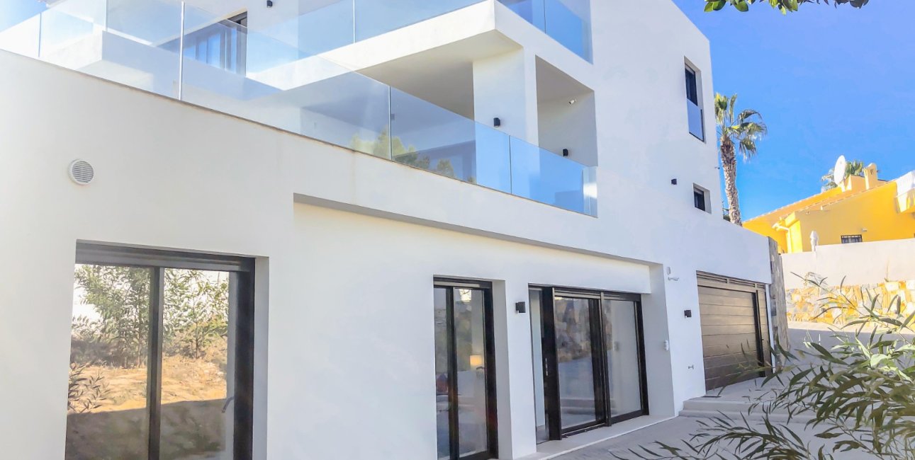 Resale - Villa -
Ciudad Quesada - Altos de Quesada