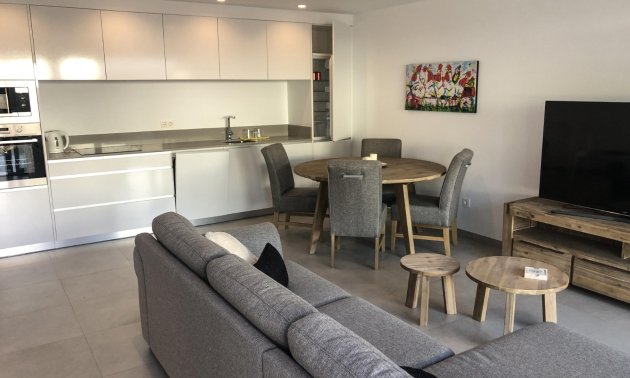 Resale - Villa -
Ciudad Quesada - Altos de Quesada