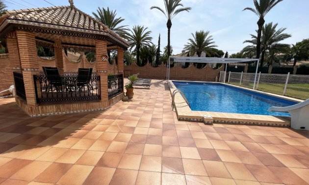 Resale - Villa -
Orihuela Costa - Cabo Roig