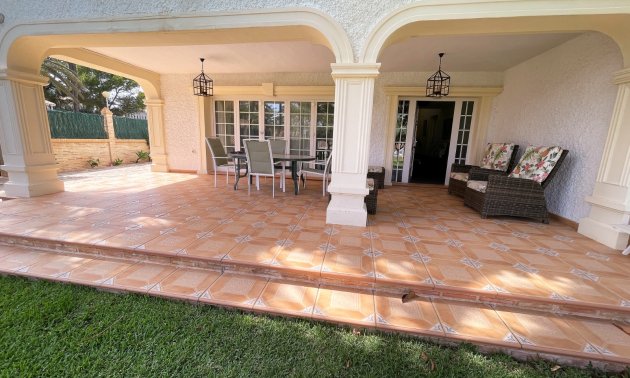Resale - Villa -
Orihuela Costa - Cabo Roig