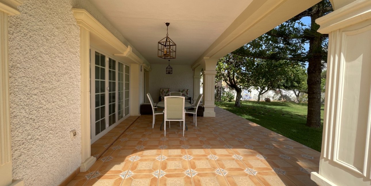 Resale - Villa -
Orihuela Costa - Cabo Roig