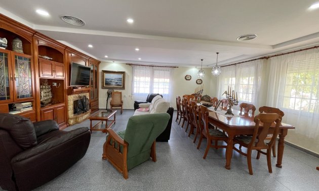 Resale - Villa -
Orihuela Costa - Cabo Roig