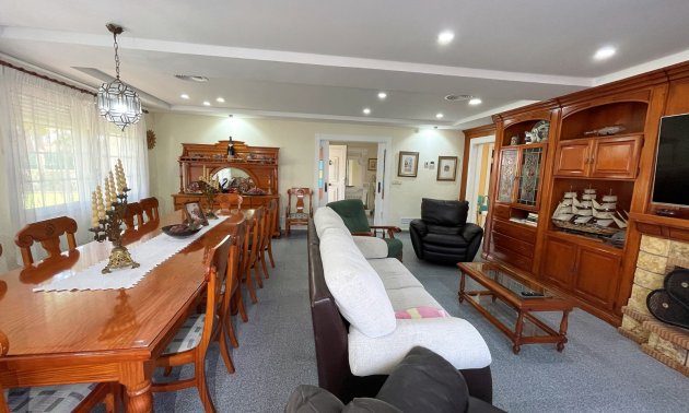 Resale - Villa -
Orihuela Costa - Cabo Roig
