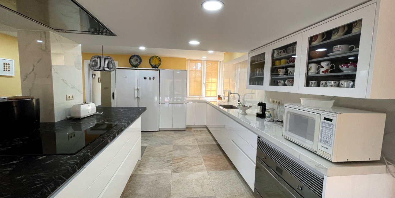 Resale - Villa -
Orihuela Costa - Cabo Roig