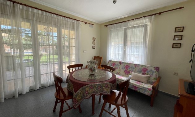 Resale - Villa -
Orihuela Costa - Cabo Roig