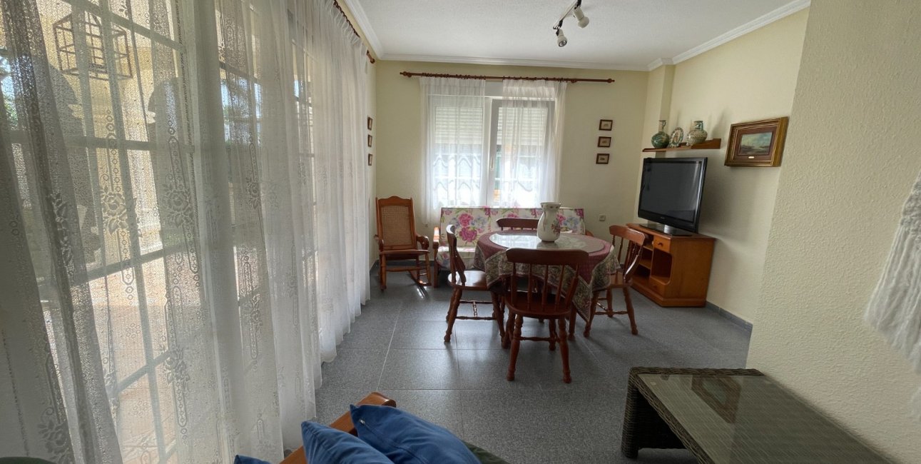 Resale - Villa -
Orihuela Costa - Cabo Roig