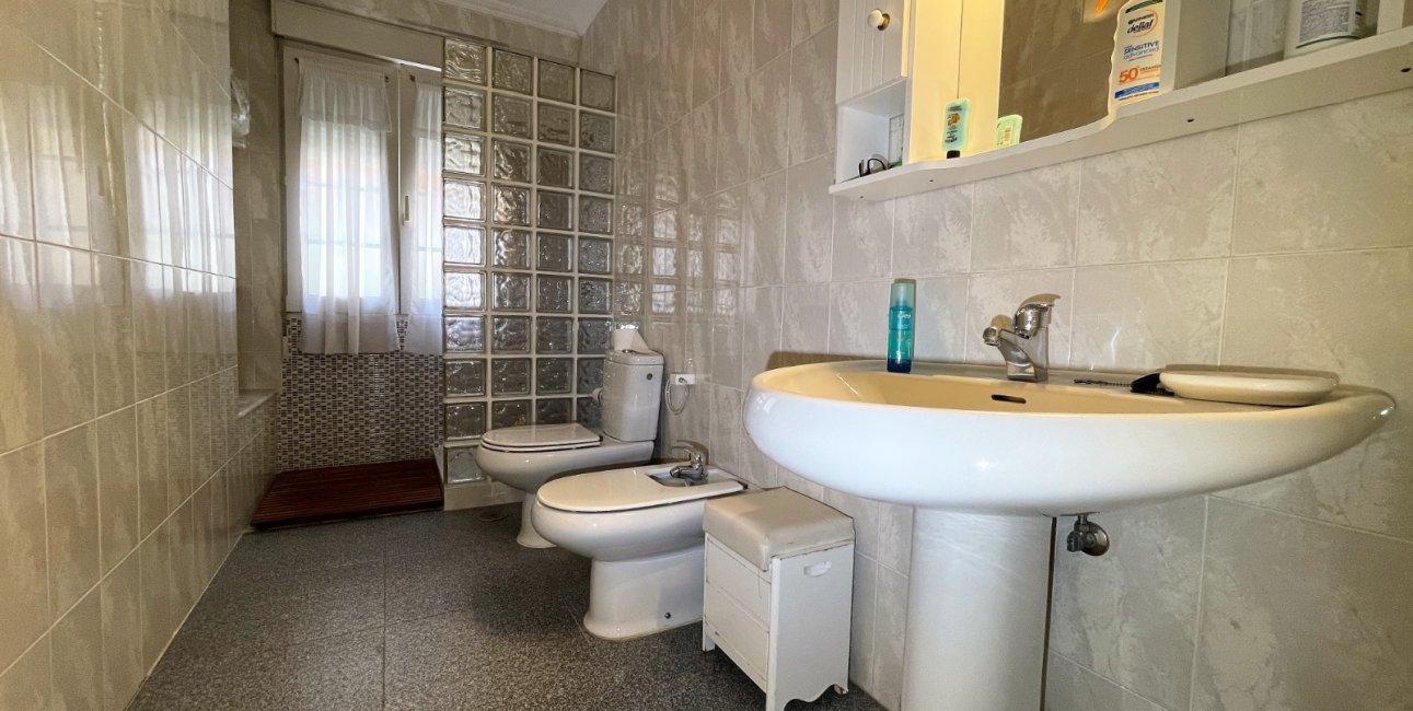 Resale - Villa -
Orihuela Costa - Cabo Roig