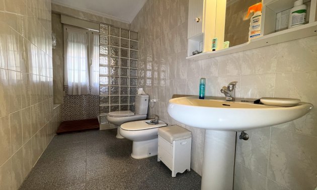 Resale - Villa -
Orihuela Costa - Cabo Roig