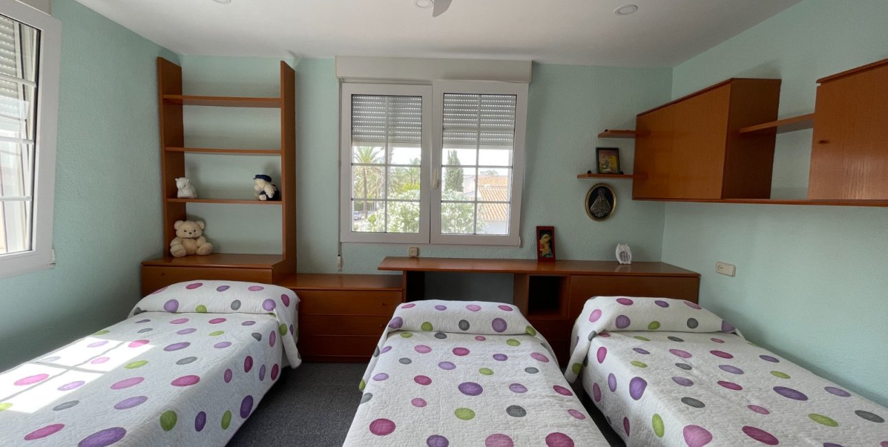 Resale - Villa -
Orihuela Costa - Cabo Roig