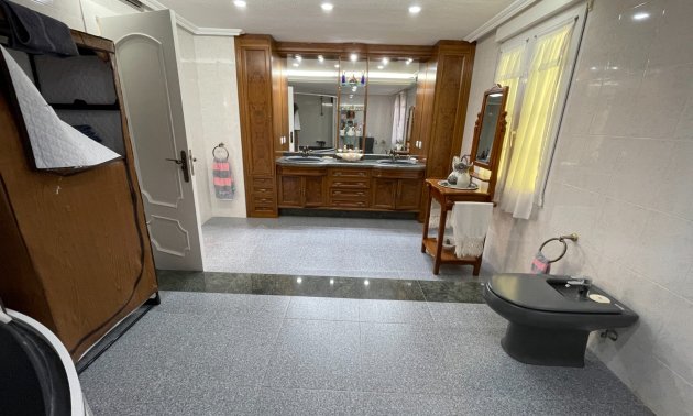 Resale - Villa -
Orihuela Costa - Cabo Roig