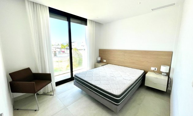 Resale - Villa -
Benijofar - Benijofar - Village