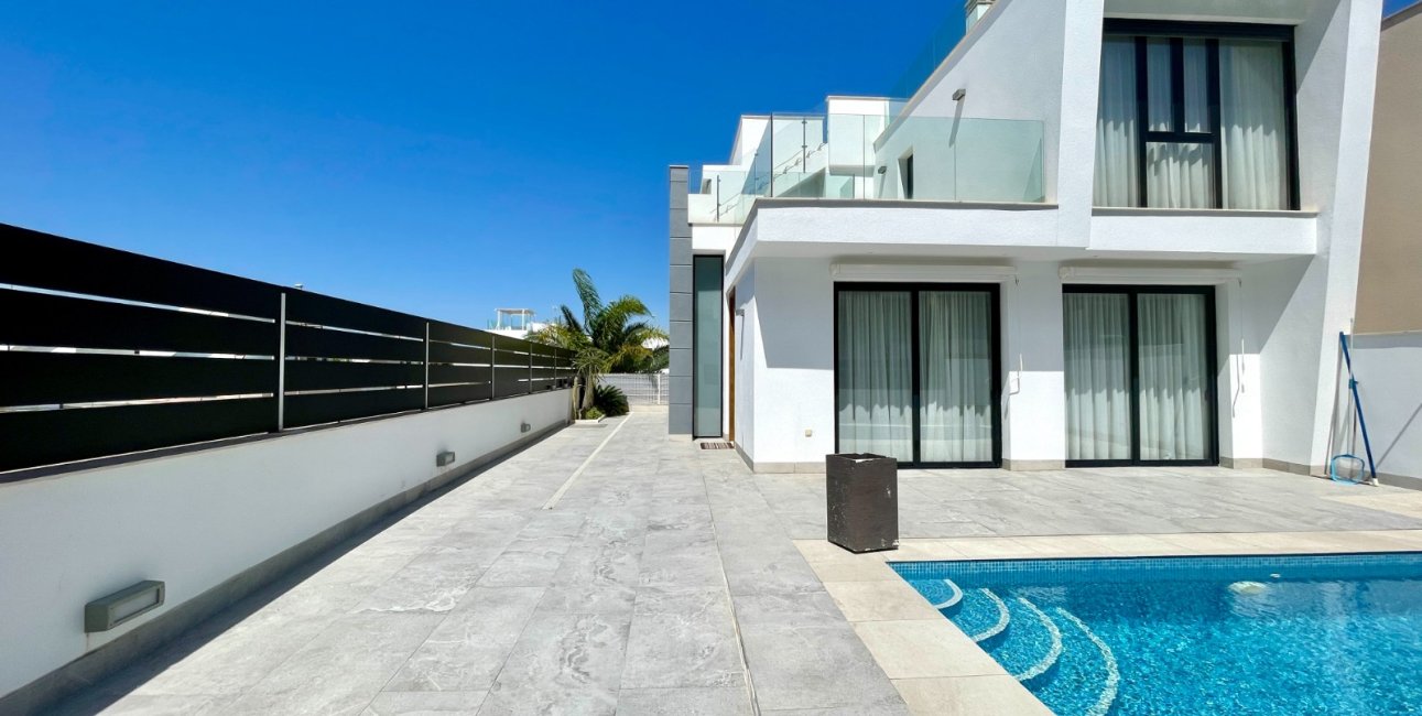 Resale - Villa -
Benijofar - Benijofar - Village